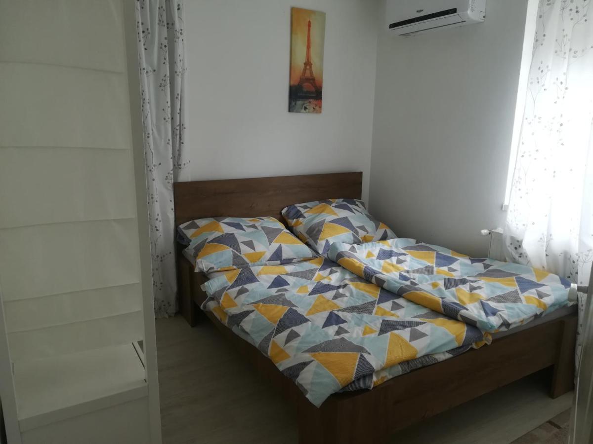 שיופוק Balatinus Apartmanhaz מראה חיצוני תמונה