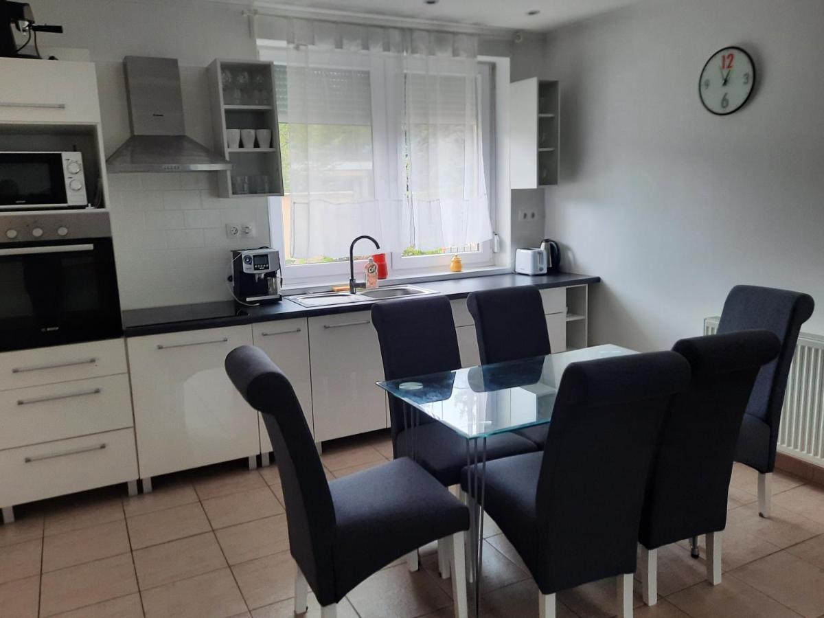 שיופוק Balatinus Apartmanhaz מראה חיצוני תמונה